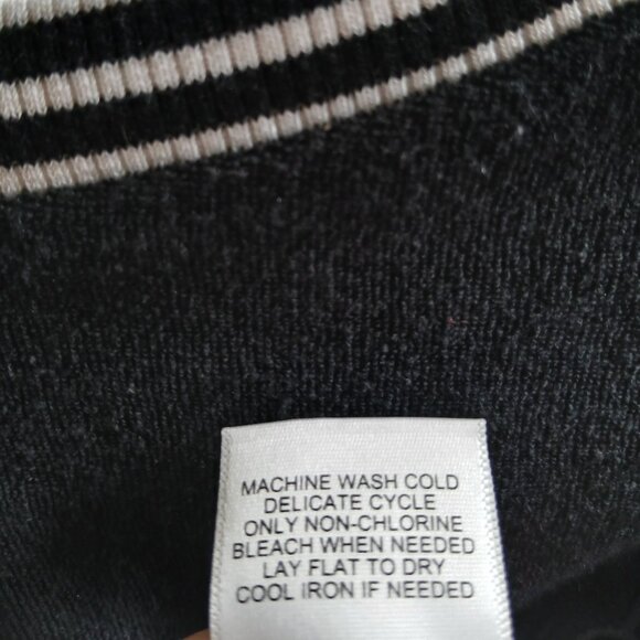 Y2K Vintage Juicy Couture Black & White Cap Sleeves Terry Cloth Tee - Picture 11 of 11